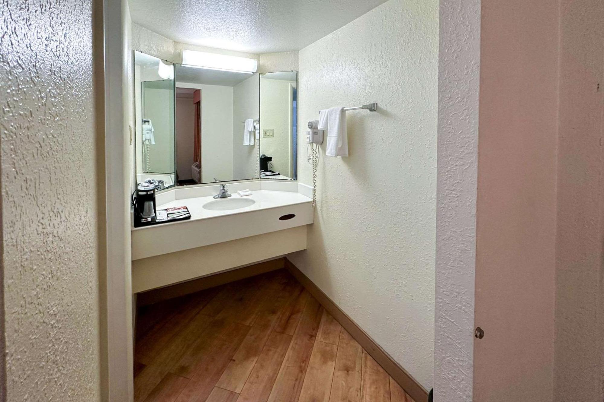 Days Inn By Wyndham Augusta Washington Rd Extérieur photo